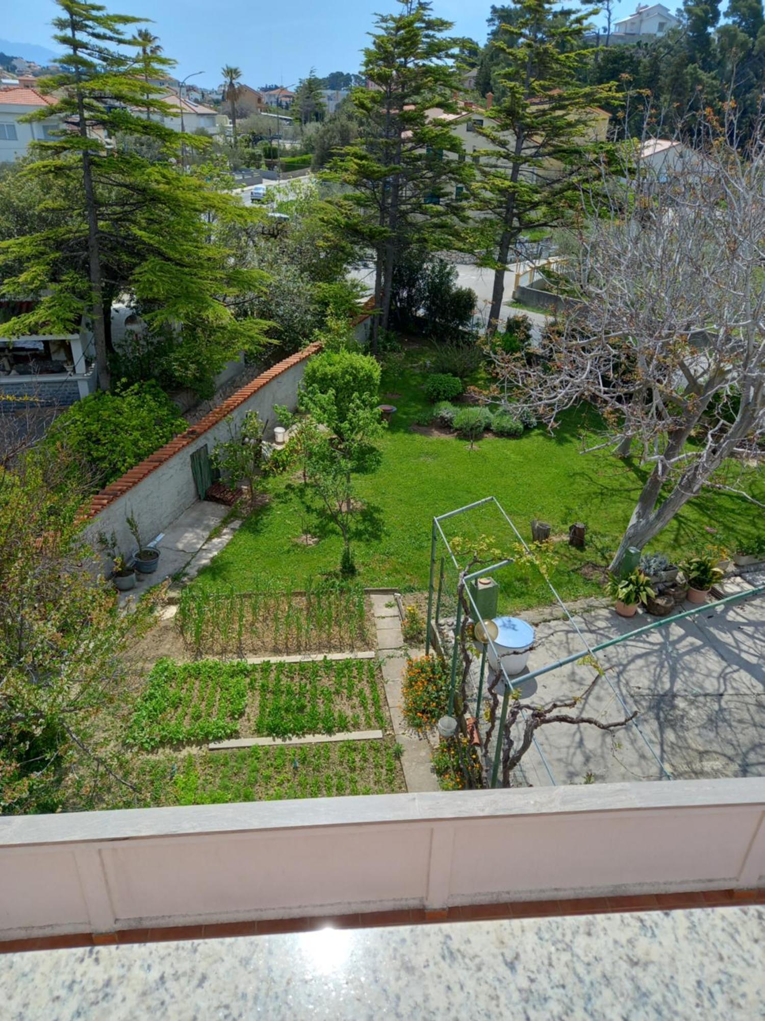 Apartment Preka Palit Bagian luar foto